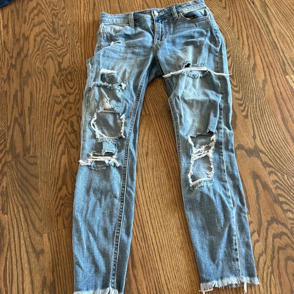making light washed baggy jeans